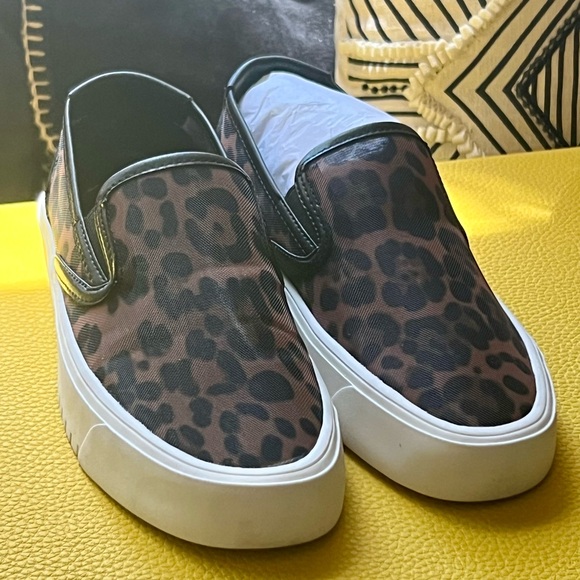 STEVE MADDEN MURPHY BLACK/LEOPARD LOW-TOP SNEAKER: - Picture 6 of 16